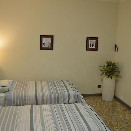Bed And Breakfast Bissolati Brescia Exteriör bild