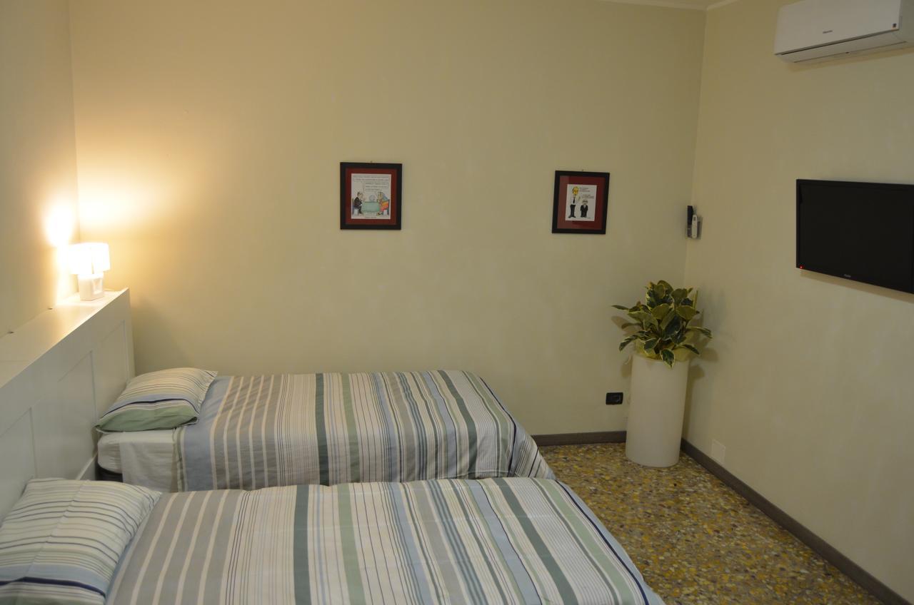 Bed And Breakfast Bissolati Brescia Exteriör bild